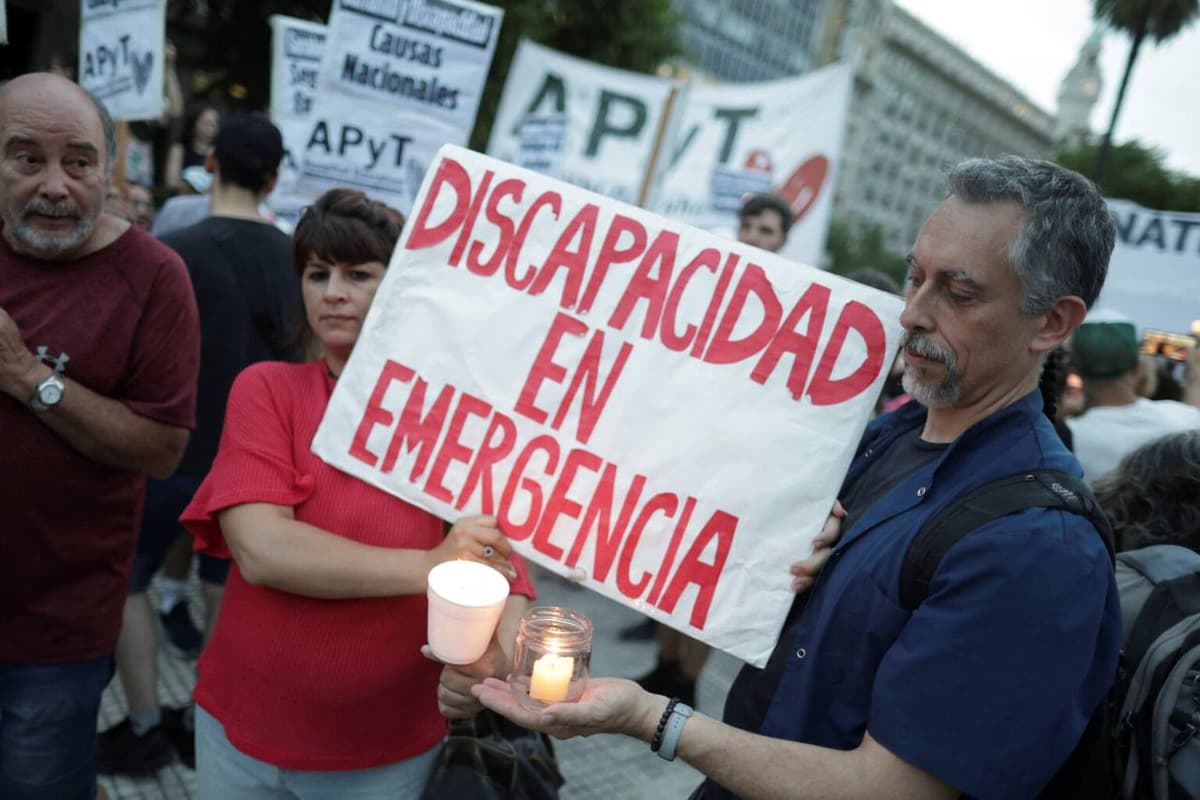 Presupuesto tramposo - El oficialismo intenta derogar derechos sociales por la puerta de atrás