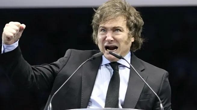 Milei en redes: discurso de león, defensa de ratón